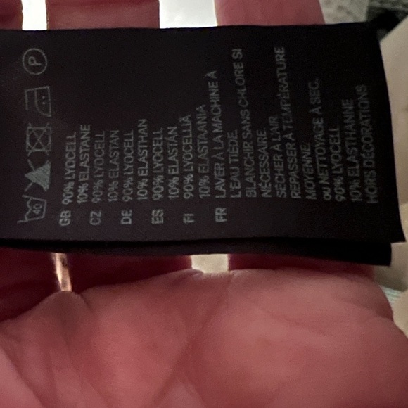 “Charlene” H&M Midi Bodycon Dress. Size US 6. Excellent Stretch! Great Fit! - Picture 5 of 5